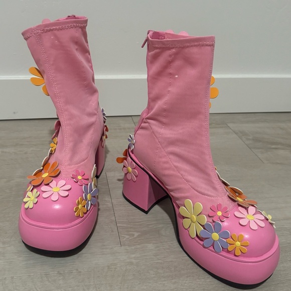 NWT Dolls Kill Sugar Thrillz pink mesh floral appliqué boots 9 - Picture 2 of 7